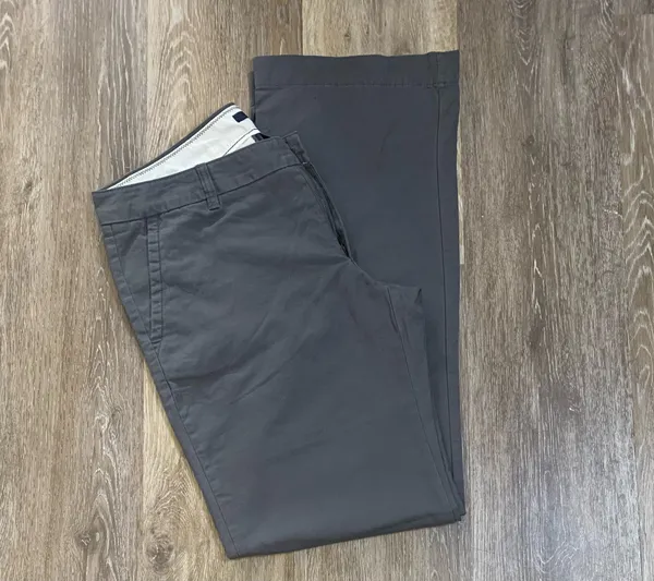 Gap Women’s Pants Girlfriend Chino - Image 2