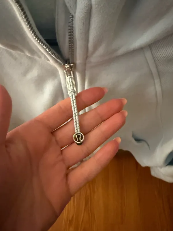 Lululemon Scuba Full-Zip - Image 2