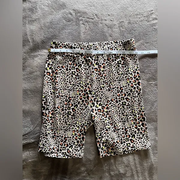AMERICAN EAGLE Cheetah Print Soft Biker Shorts Women’s Sz M EUC - Image 5