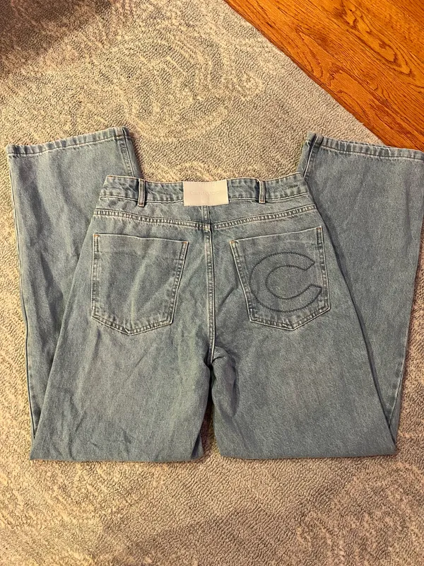 Cernucci Men’s Wide Leg Light Wash Jeans - Image 2