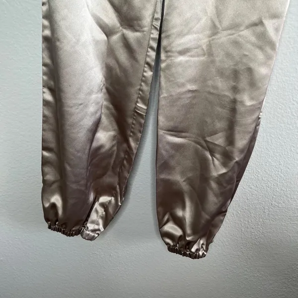 Maeve By Anthropologie Champagne Satin Jogger Dress Pants Size 2 metallic - Image 5
