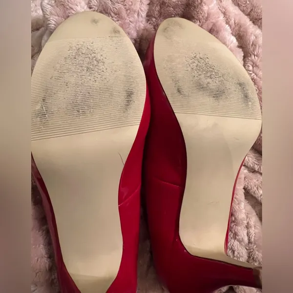 Madden Girl Candy Apple Red Patent Leather Heels Shoes - size 8 - Image 8