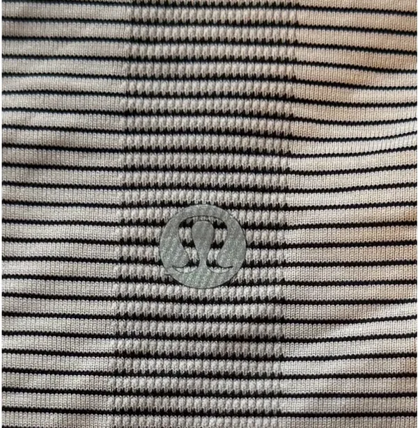 Lululemon Swiftly Tech Short Sleeve  - Image 4