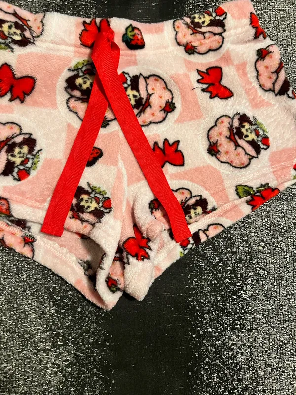 Womens large Strawberry Shortcake Plush Lounge/Sleep Shorts - Image 3
