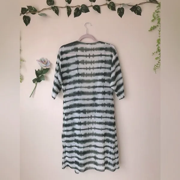 Lularoe Shirley women’s Kimono White With Green Tie Dye Sheer Chiffon Size S - Image 4