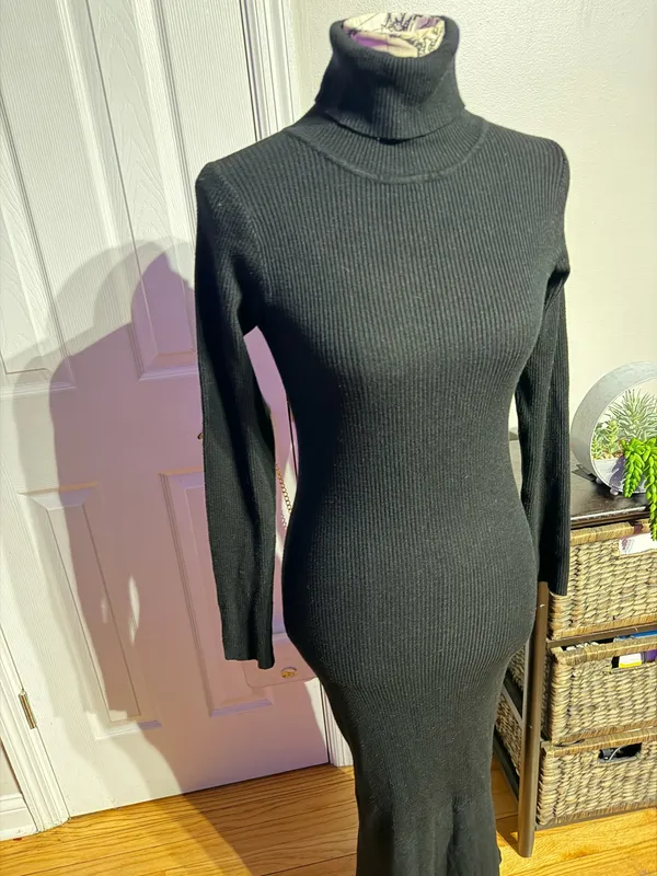 The Millie Body-Con Maxi Dress, a sleek sweater dress with a ribbed knit texture Long Sleeve Black Turtleneck Bodycon dress - Image 3