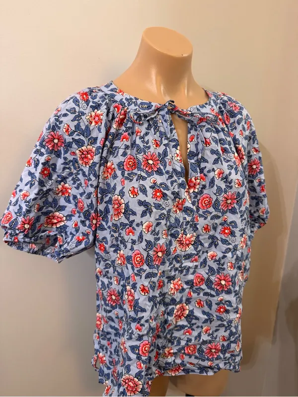 Loft Peasant Floral Top Tie Blouse Medium Blue Pink - Image 3