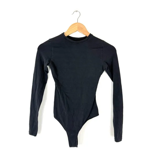 QUINCE Black Stretch Cotton Jersey Long Sleeve Bodysuit - Image 3