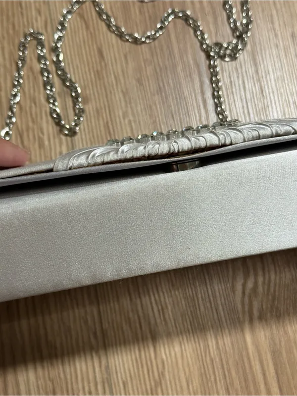 Gunne Sax Silver Satin Evening Clutch‎ with Rhinestone Chain - Image 7