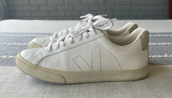 Veja Esplar Leather Sneaker Extra White Women’s Size 6 - Image 5