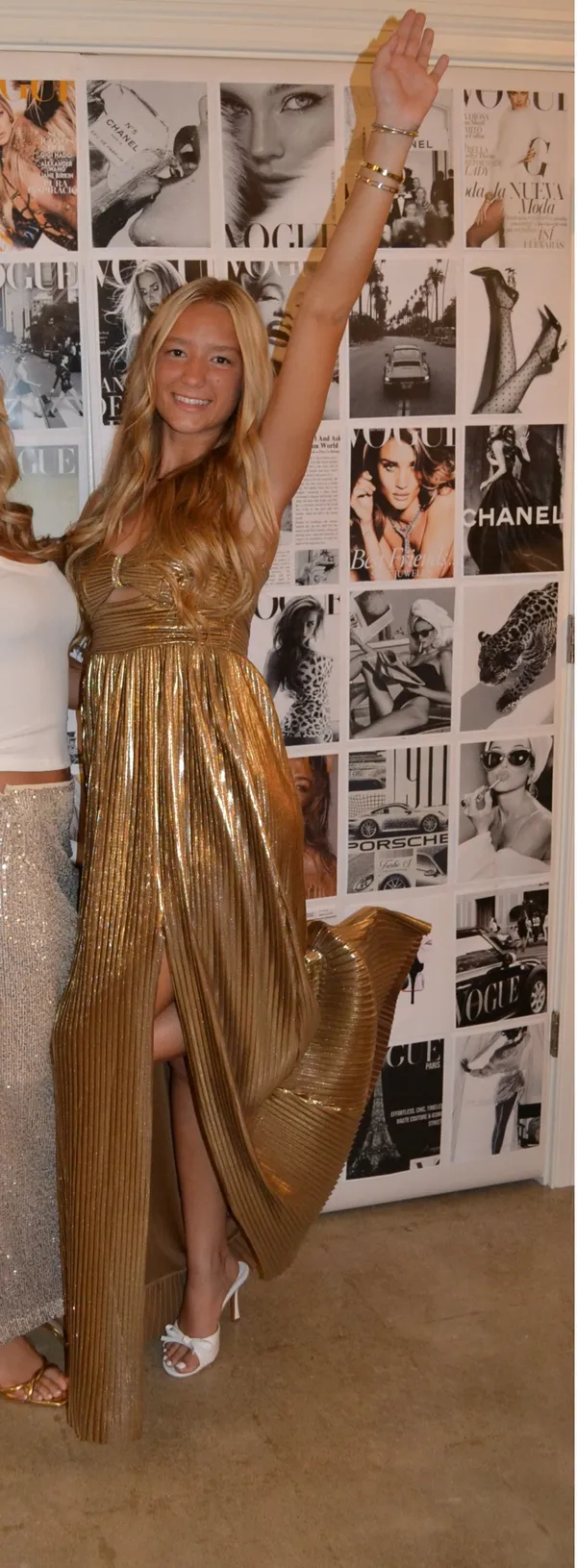 Prom dress Gold - Image 3