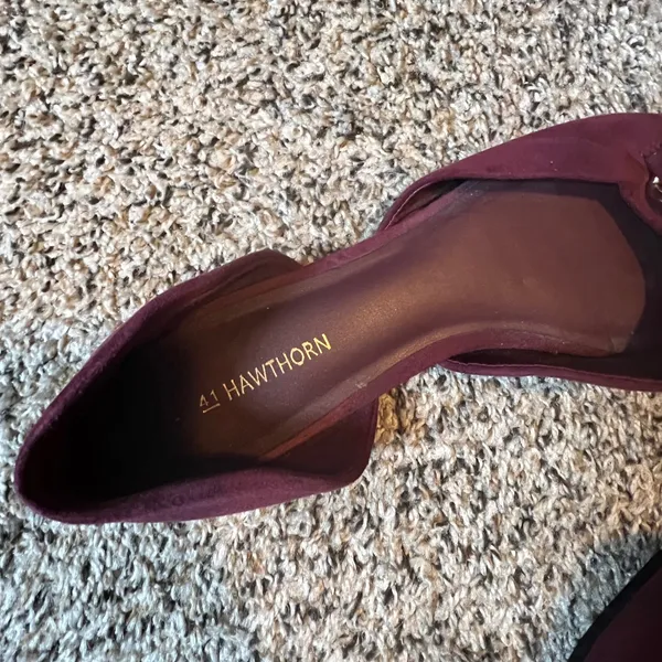 41 Hawthorn Burgundy Faux Suede D'Orsay Flats Gold Chain Accent‎ Womens 10 - Image 3