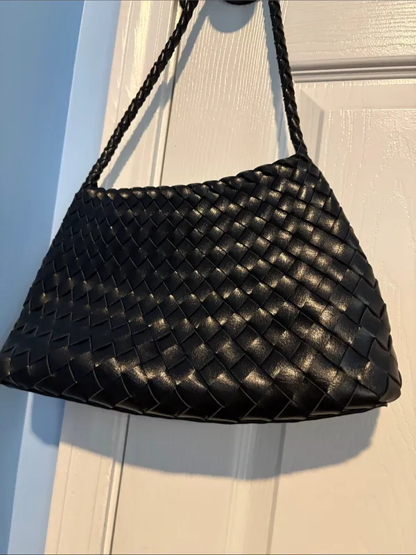 Urban Expression Black woven purse - Image 3