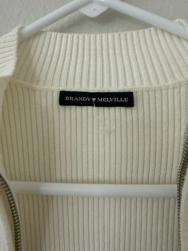 Brandy Melville cream ripped zip up jacket - Image 3