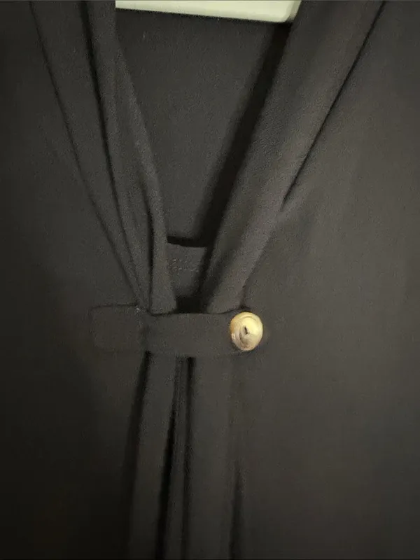 Liz Claiborne Black Sleeveless Tie-Neck Blouse - Image 3