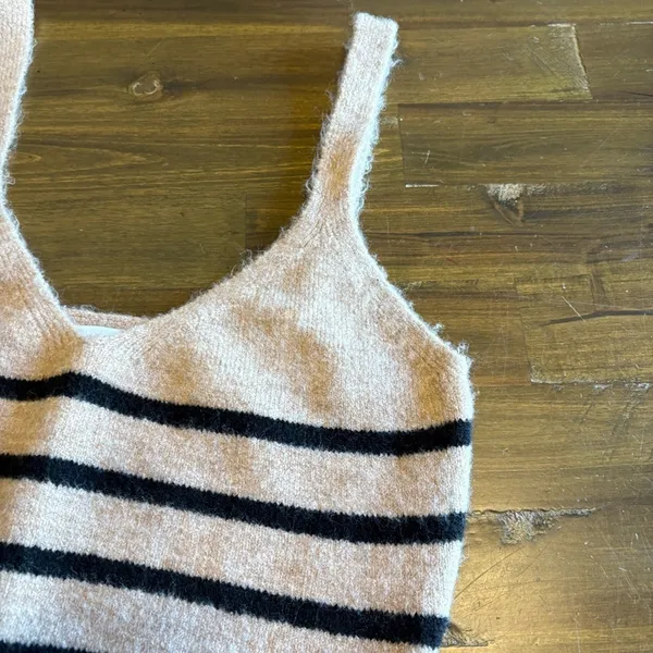 Zara V Neck Sweater Tank Fuzzy Stripped Ribbed Crop Top S Tan Black Layer - Image 2