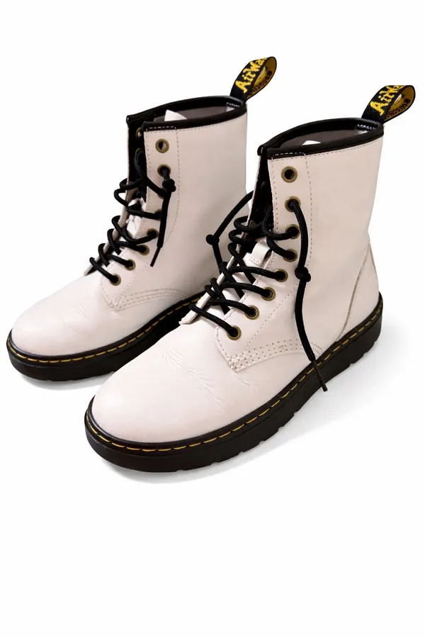 Women’s Dr. Martens Zavala Combat Boots size 6 - W or 5 men - like new - Image 2