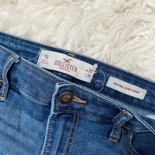 Hollister Blue Denim High Rise Super Skinny Jeans Distressed Casual Grunge - Image 2