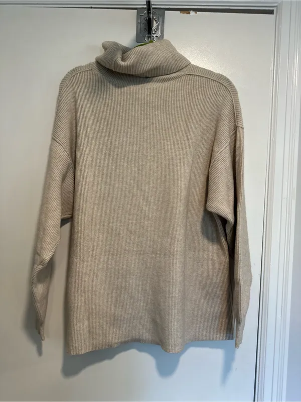EUC Free People Women’s Sz: S Oversized Cream Sweater Slouchy Tunic Mock Neck. - Image 2