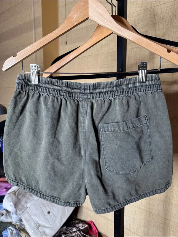 Aerie Olive Green Woven Pull-On Dolphin Shorts Size Small - Image 8