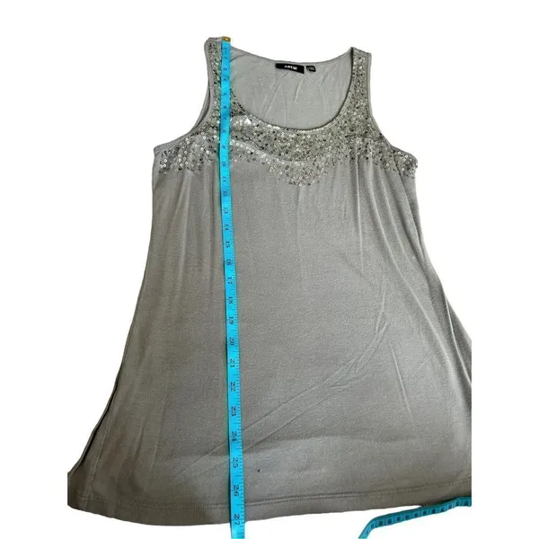 Apt 9 gray silver sequin tank top size - Image 4