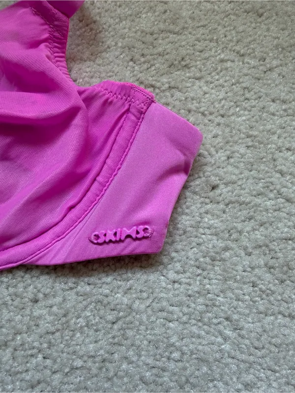 SKIMS No Show Molded Unlined Demi Bra Pink 34B NWT‎ Underwire - Image 2