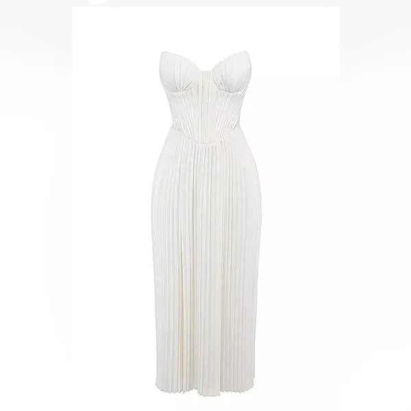 HOUSE OF CB 'Amorata' Ivory Pleated Maxi Dress - Image 3