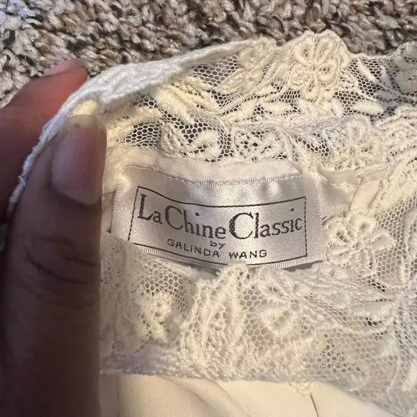 La‎ Chine Classic by Salinda Wang Vintage White Lace Collar Blouse Size 6 - Image 3