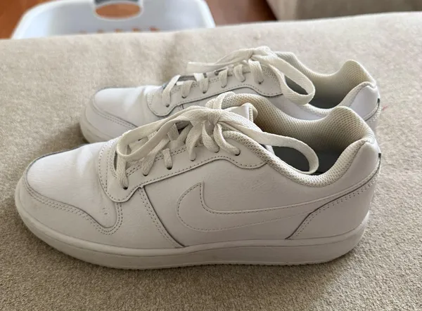 Nike Shoes - Image 2