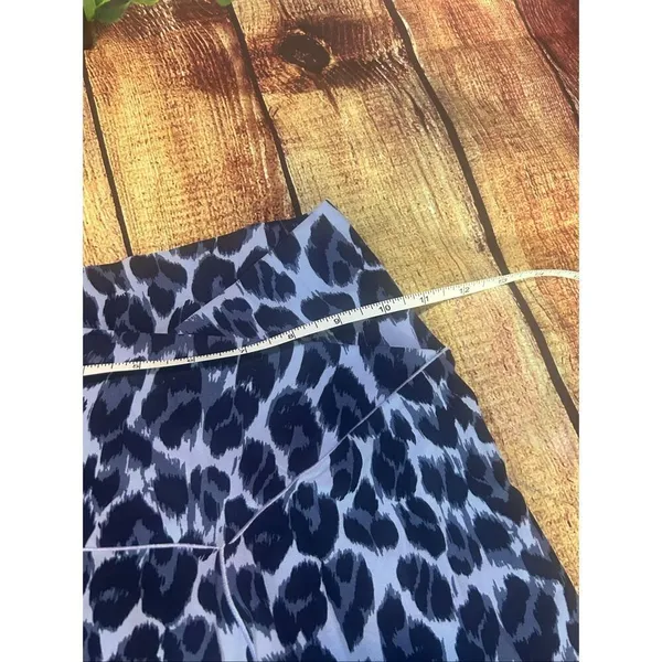 Aerie Offline Blue Cheetah Crossover Waist Legging 7/8 length and Size M - Image 2