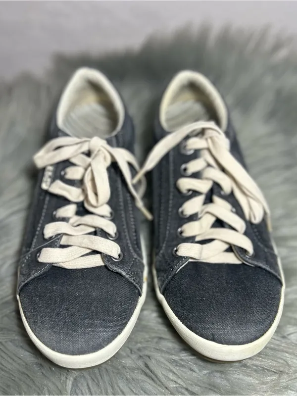 Taos Moc Star Sneakers Graphite Dark Gray Distressed Canvas Size 7W - Image 3