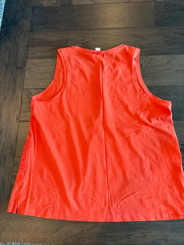 New With Tags JCrew Lace Detail Top Sz M - Image 2