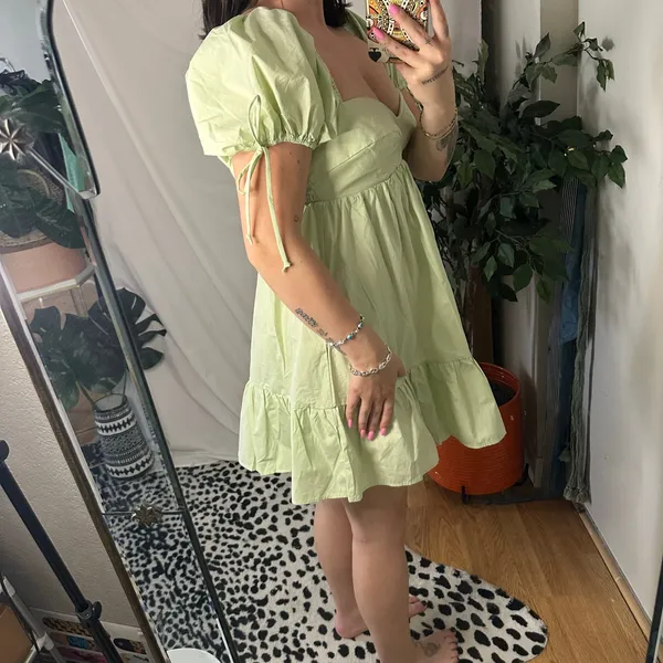 Olivaceous Babydoll Mini Dress Light Green Size Medium NWT - Image 4