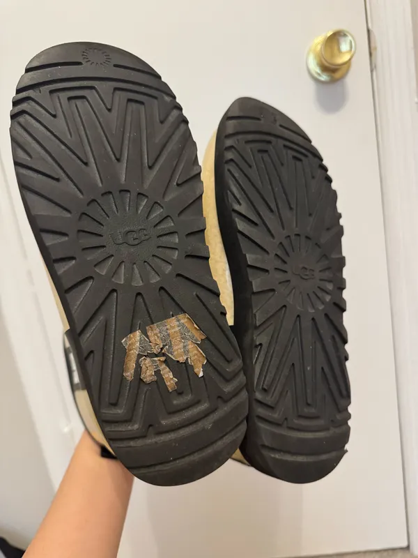 UGG Classic Clear Mini II Size 7 - Image 9