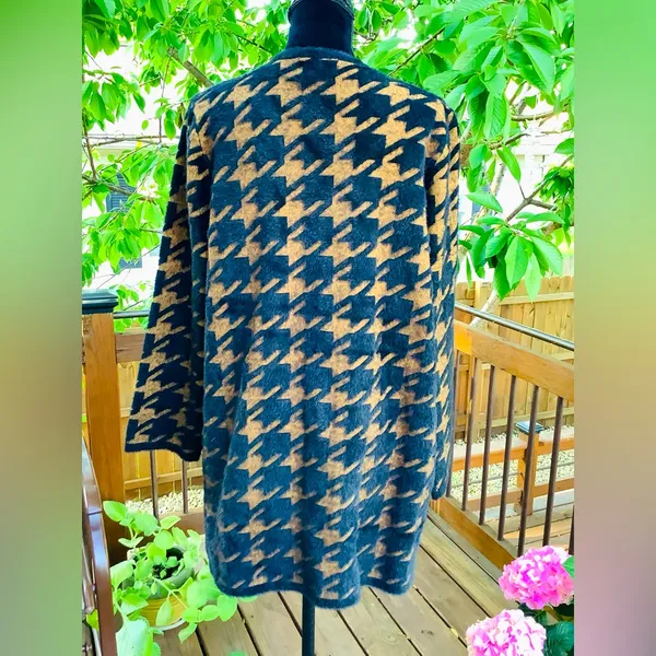 Women’s practical sweater jacket 🧡🖤🧡 - Image 2