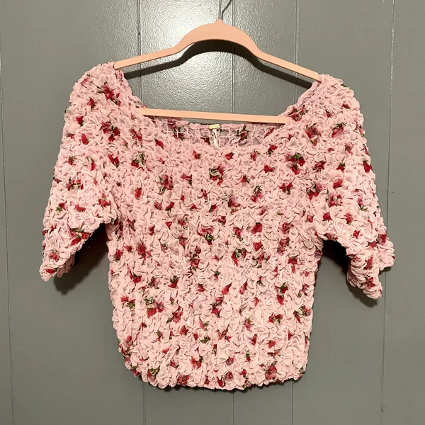 NWOT Free People Pink Floral Rosie Posie Smocked Cropped Y2K Feminine Top S - Image 3