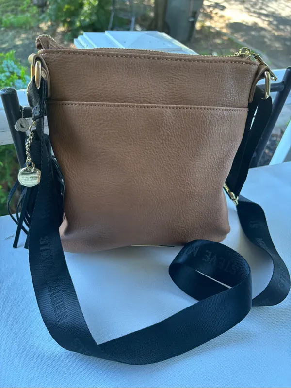 Steve Madden Taupe Embossed Crossbody with Black Tassel Strap - Image 4
