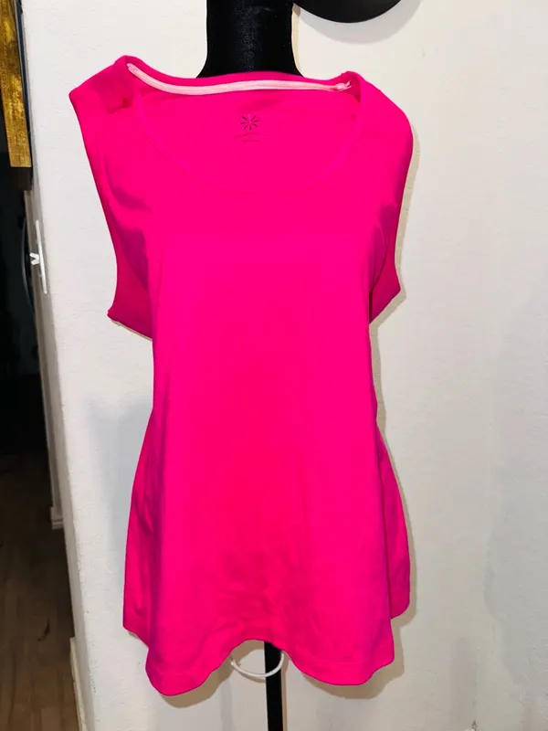 Isaac Mizrahi Neon Pink Sleeveless Tank Top - Image 3