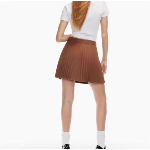 ✨Aritzia Sunday Best Tabby Pleated Sz 00 Skirt - Epicurean Brown✨ - Image 2