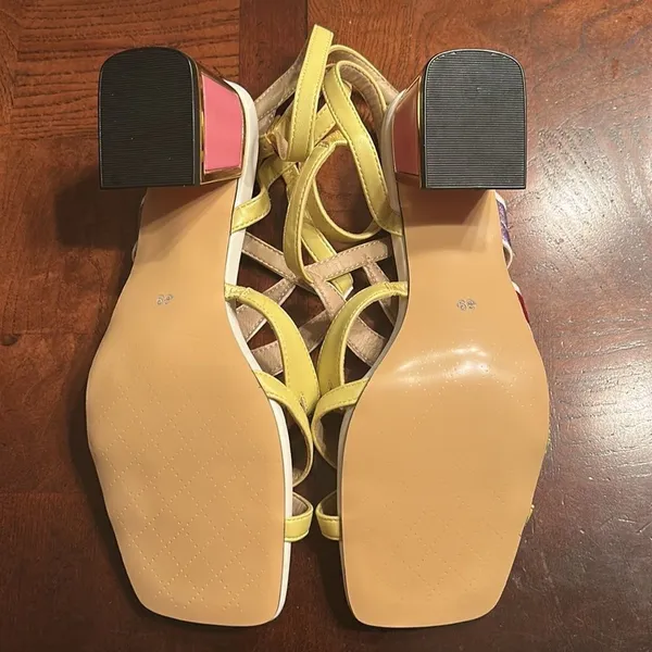 EXE LUISA Block Heel Sandals(Size 39) Yellow - Image 5