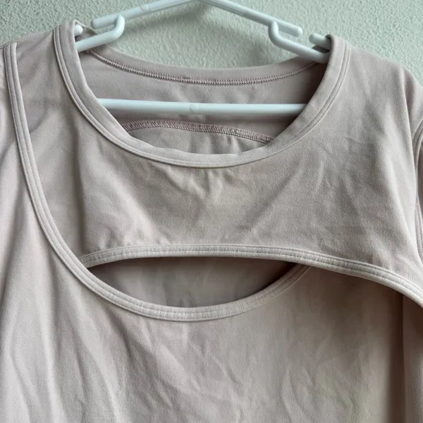 Lululemon Get Centered Short Sleeve *Nulu Color MITP Misty Pink Size 2/4 XS - Image 2