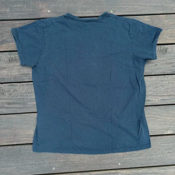 Black Vintage Gildan Alaska Graphic Tee w/ Yellow Embroidered Moose - Image 4