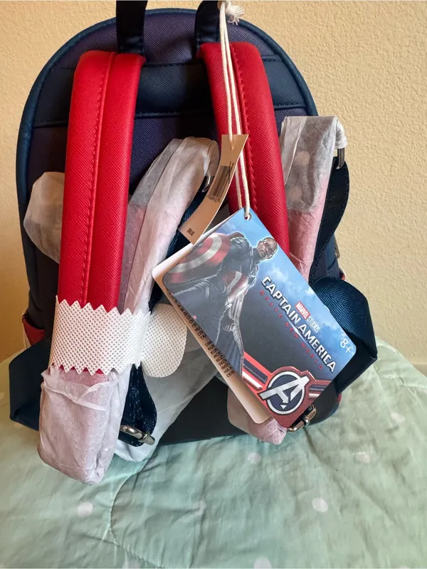 Lounge Fly NWT Captain America Themed Men's Backpack - Blue & Red - Image 5