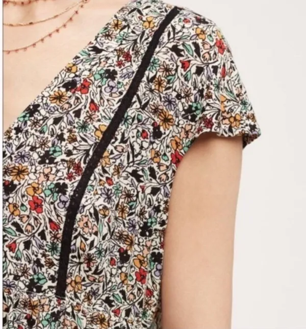 🩷ANTHROPOLOGIE VANESSA VIRGINIA FLORAL LADDER LACE VNECK TUNIC TOP, Size Small - Image 2