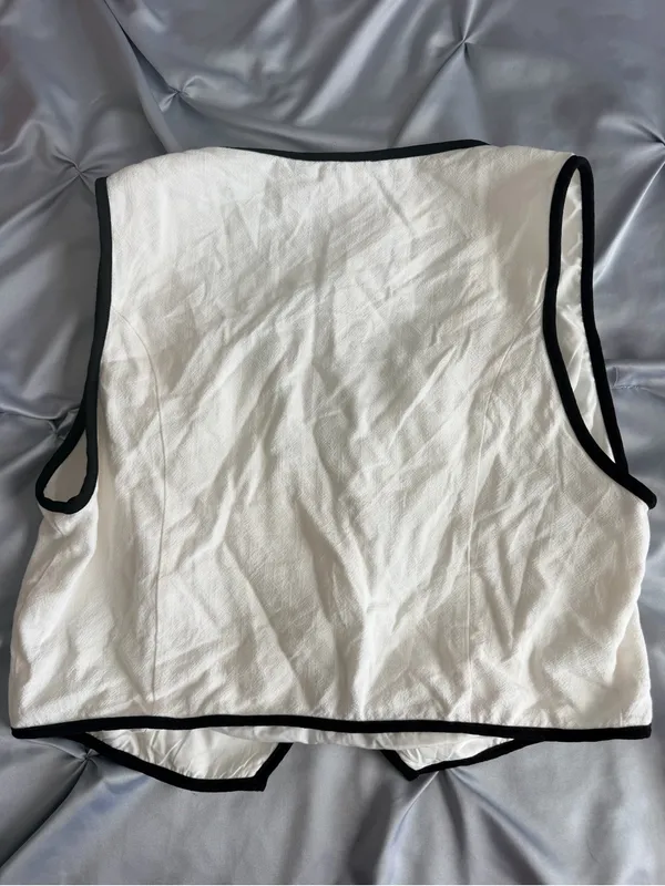 Tulle White Textured Sleeveless Wrap Vest with Black Trim - Image 3