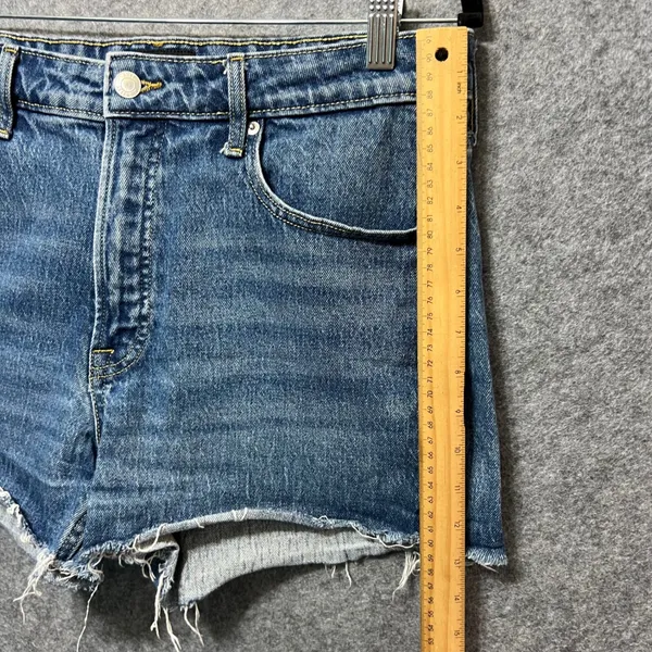 Free Assembly Denim Jean Shorts Raw Hem Blue Wash Womens Size 12 Cutoff‎ Frayed - Image 5