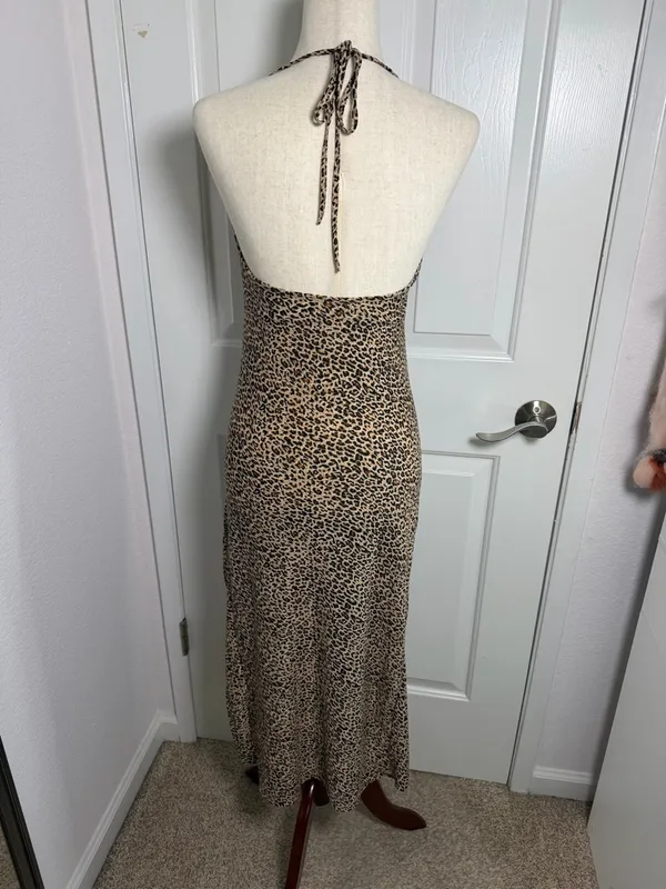 Leopard Print V-Neck‎ Slip Dress in Tan and Black - Image 2