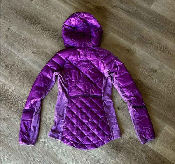 Lululemon Down For a Run Jacket in Tender Violet color size 4 - Image 6