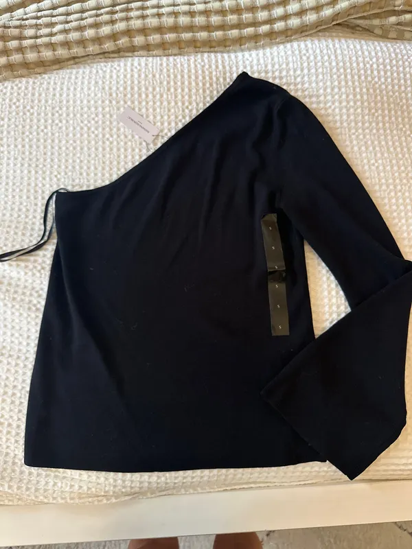 Banana Republic One-Shoulder Top - Image 2