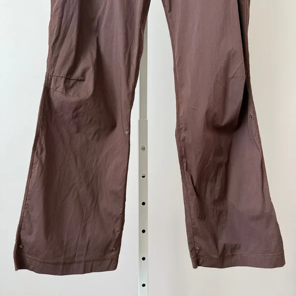 Beyond Yoga x Fila Yoga Hiking Outdoors Granola Sporty Chic Pants XS Brown - Image 3